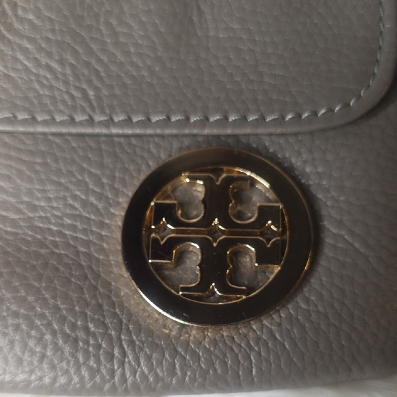 Tory Burch Taupe Leather Wristlet with Gold Logo - Picture 2 of 7